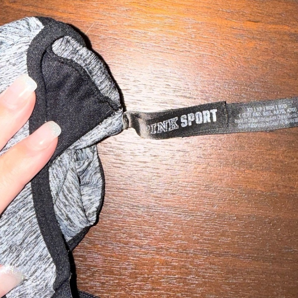Victoria's Secret PINK Seamless Sports Bra Cropped Top Grey Black Size XS - Picture 4 of 6